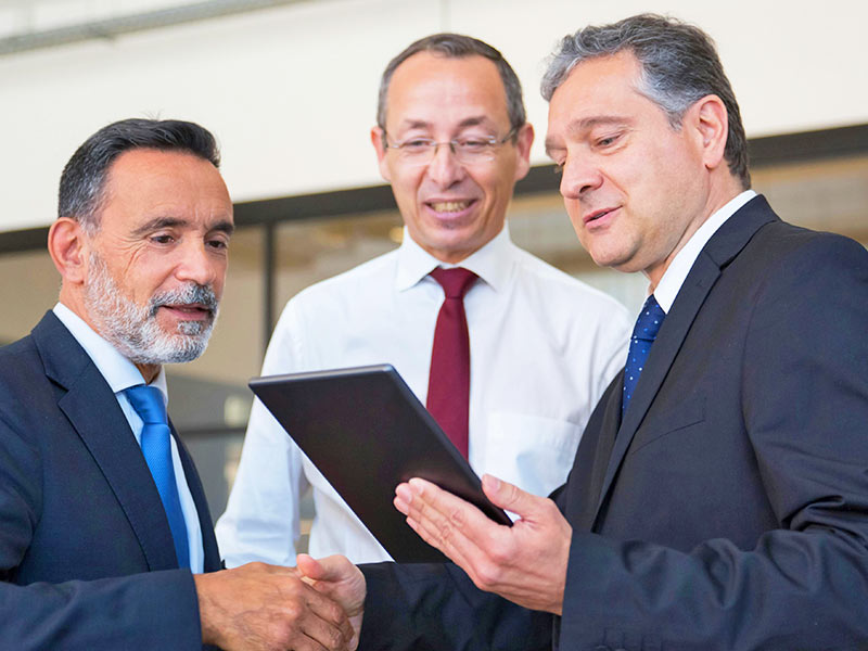 Men in Meeting Men in Meeting